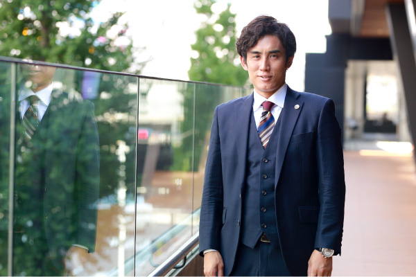 弁護士より